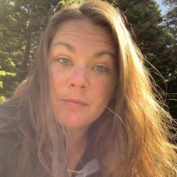 Meet your Posher, Bridgette - Picture 1 of 1